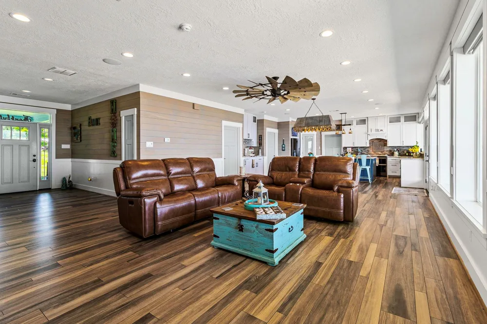 151 Key Largo Loop Point Blank, TX 77364