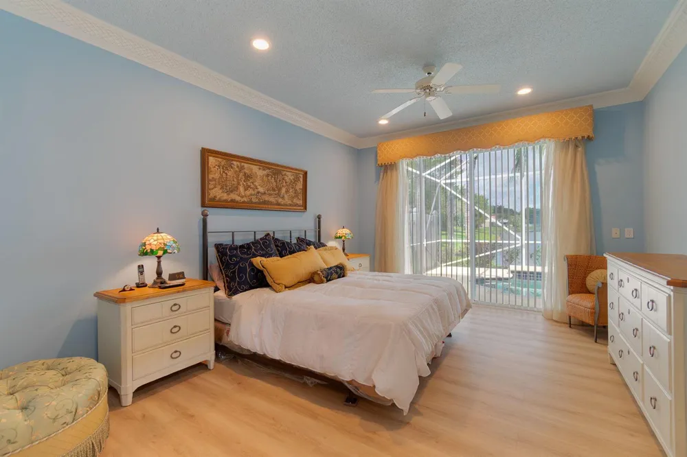6005 Newport Village Way Lake Worth, FL 33463