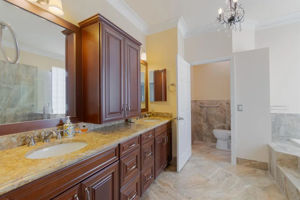 6005 Newport Village Way Lake Worth, FL 33463