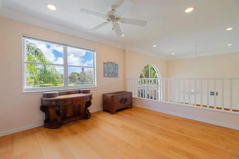 6005 Newport Village Way Lake Worth, FL 33463