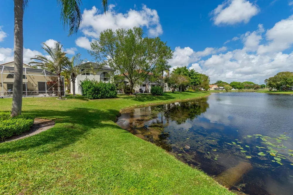 6005 Newport Village Way Lake Worth, FL 33463