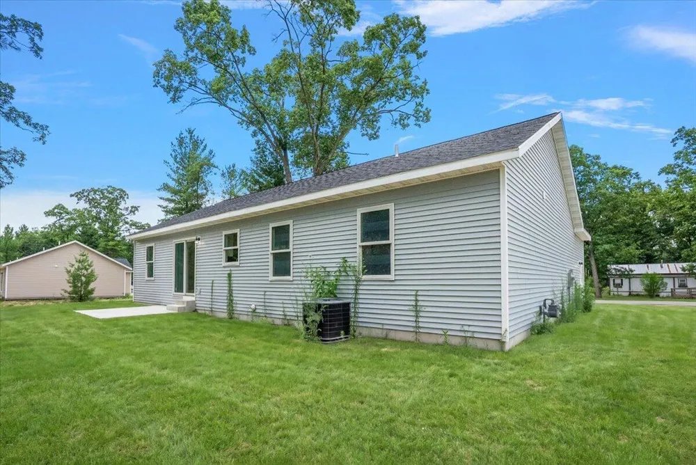 6108 Automobile Road Dalton Township, MI 49457
