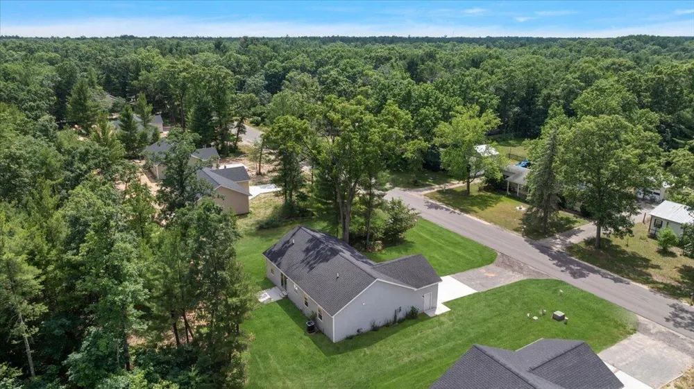 6108 Automobile Road Dalton Township, MI 49457