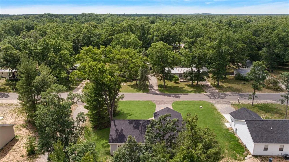6108 Automobile Road Dalton Township, MI 49457