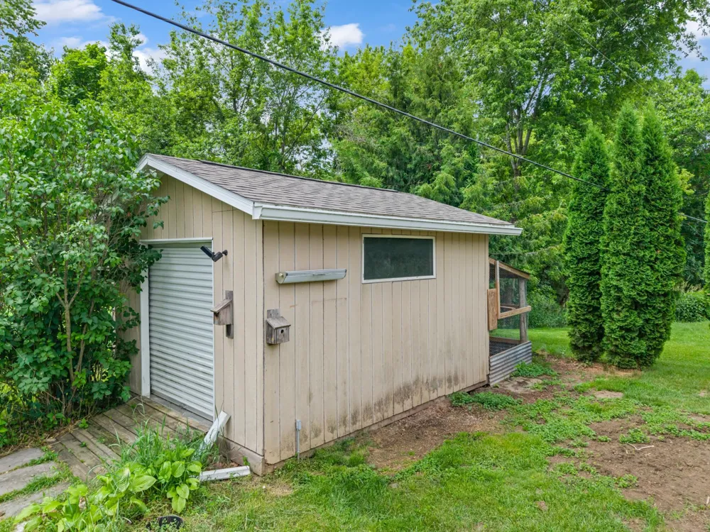 1497 Claudia Avenue La Crescent, MN 55947