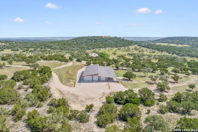 415 HIDDEN HILLS RANCH RD Camp Verde, TX 78010