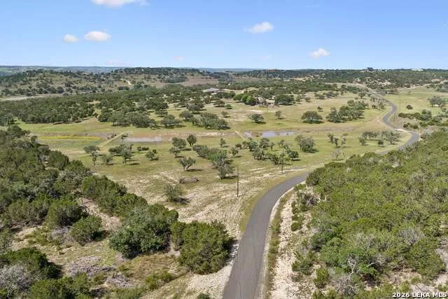 415 HIDDEN HILLS RANCH RD Camp Verde, TX 78010