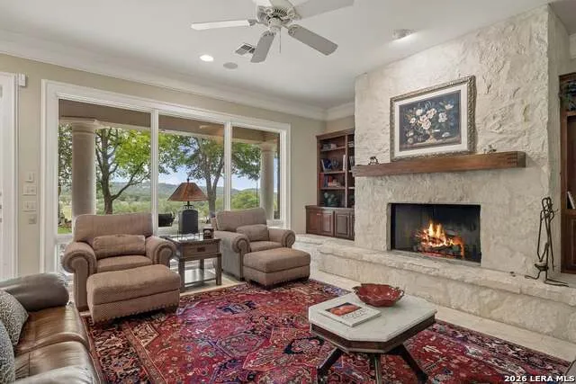 415 HIDDEN HILLS RANCH RD Camp Verde, TX 78010
