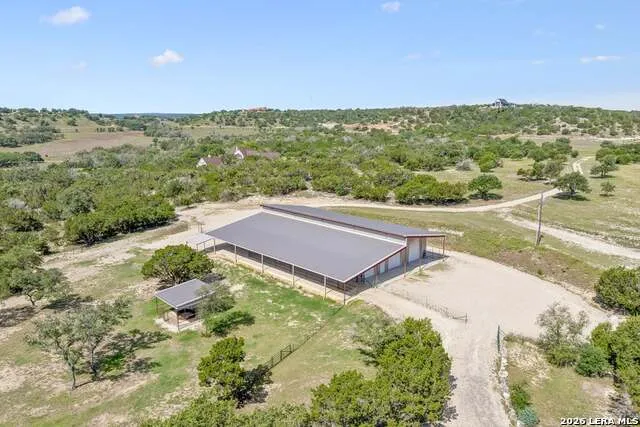 415 HIDDEN HILLS RANCH RD Camp Verde, TX 78010