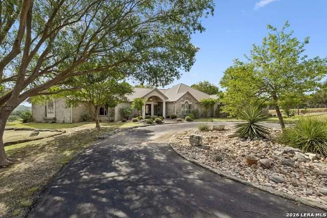 415 HIDDEN HILLS RANCH RD Camp Verde, TX 78010