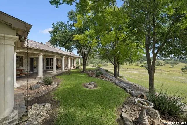 415 HIDDEN HILLS RANCH RD Camp Verde, TX 78010