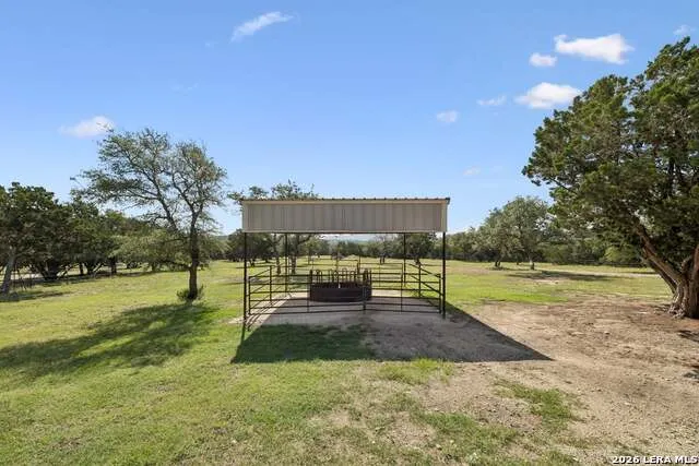 415 HIDDEN HILLS RANCH RD Camp Verde, TX 78010