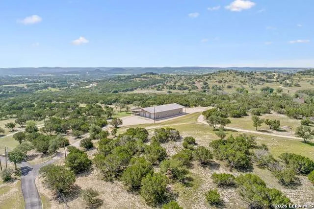 415 HIDDEN HILLS RANCH RD Camp Verde, TX 78010