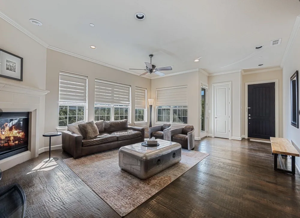 5001 Meridian Lane #2103 Addison, TX 75001