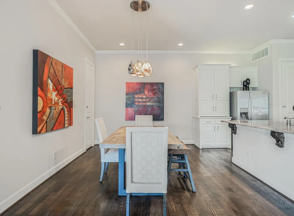 5001 Meridian Lane #2103 Addison, TX 75001