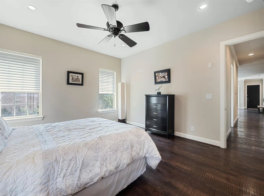 5001 Meridian Lane #2103 Addison, TX 75001