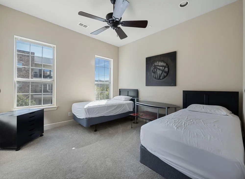 5001 Meridian Lane #2103 Addison, TX 75001