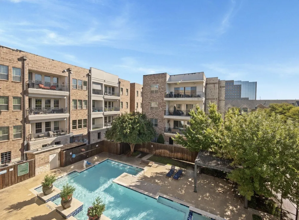5001 Meridian Lane #2103 Addison, TX 75001