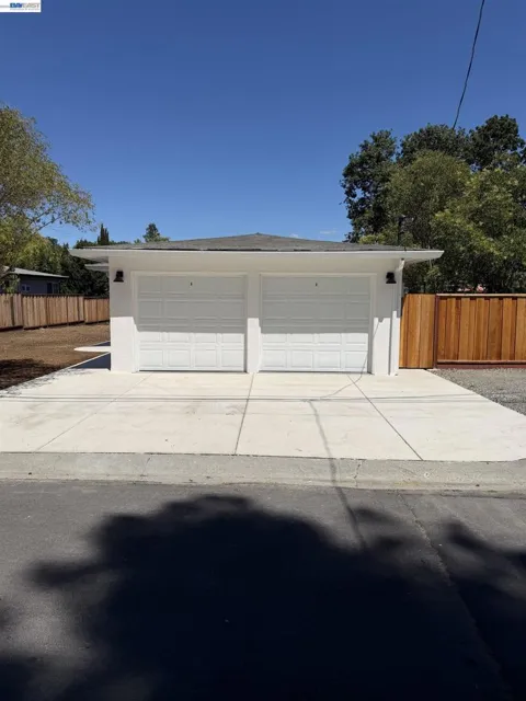 74 Palana Ct