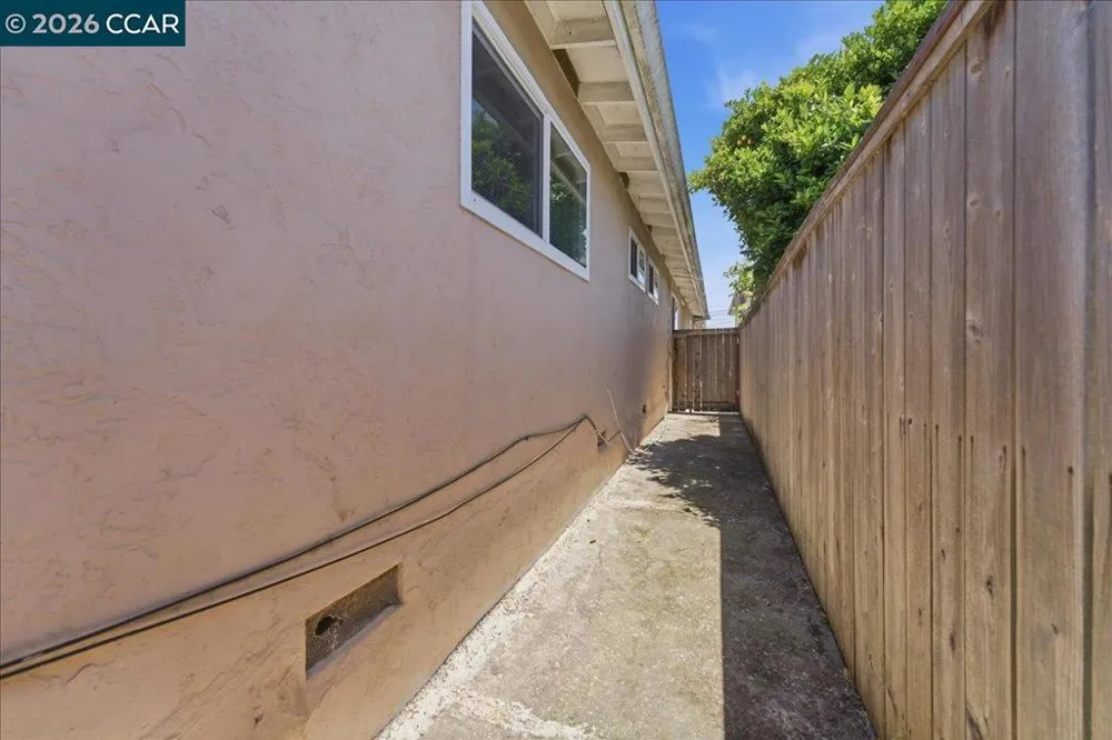1917 Nevin Ave Richmond, CA 94801