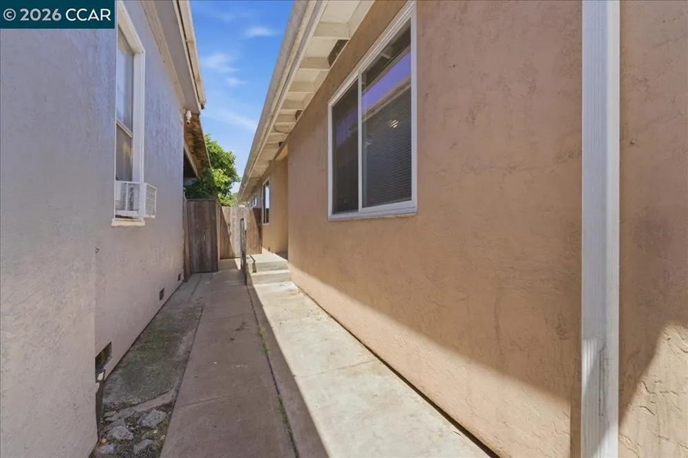1917 Nevin Ave Richmond, CA 94801