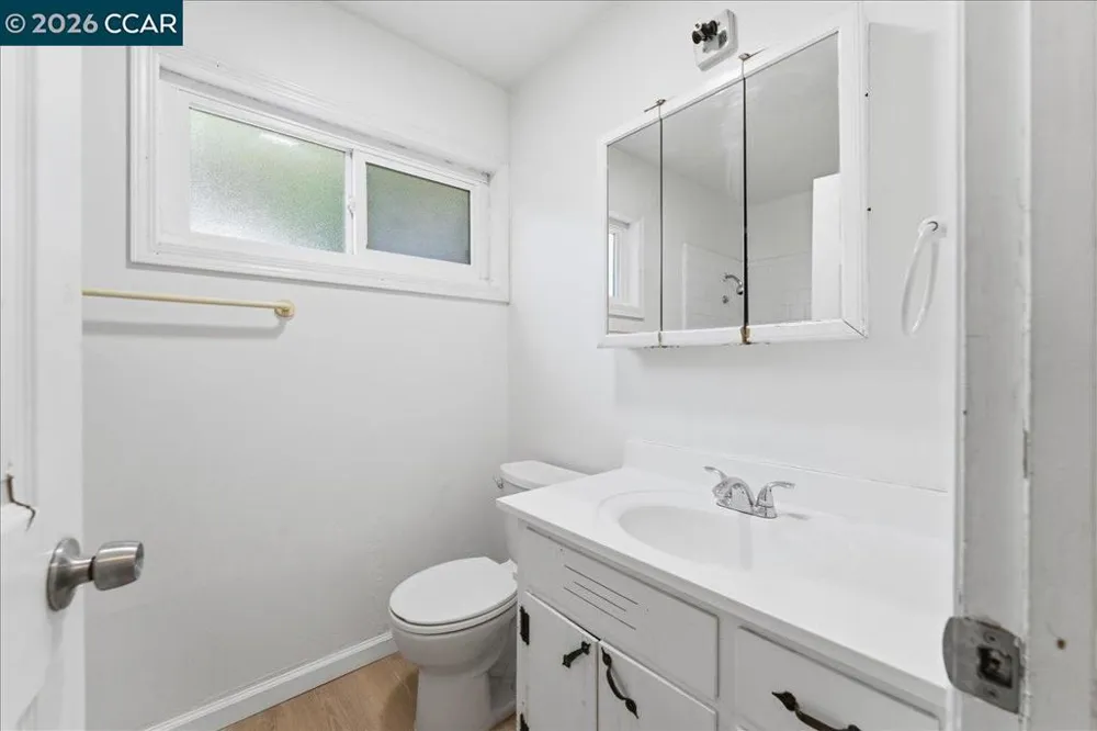 1917 Nevin Ave Richmond, CA 94801