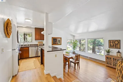 3501 35Th Ave #7