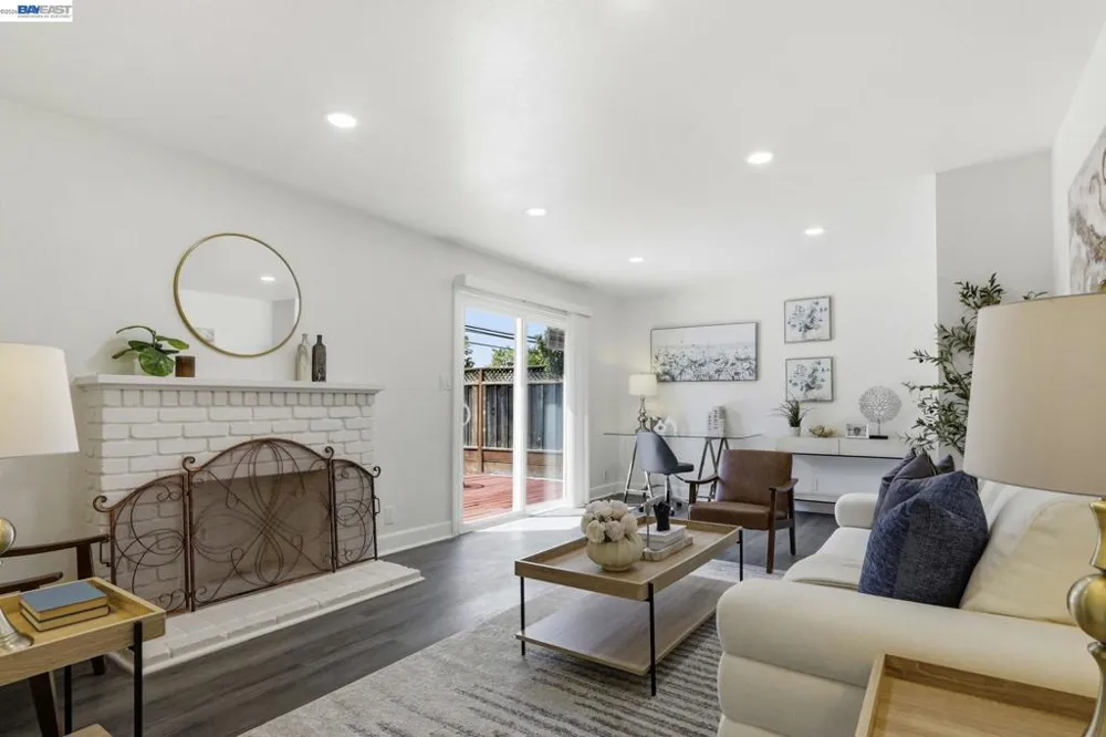 3074 Capewood LN San Jose, CA 95132