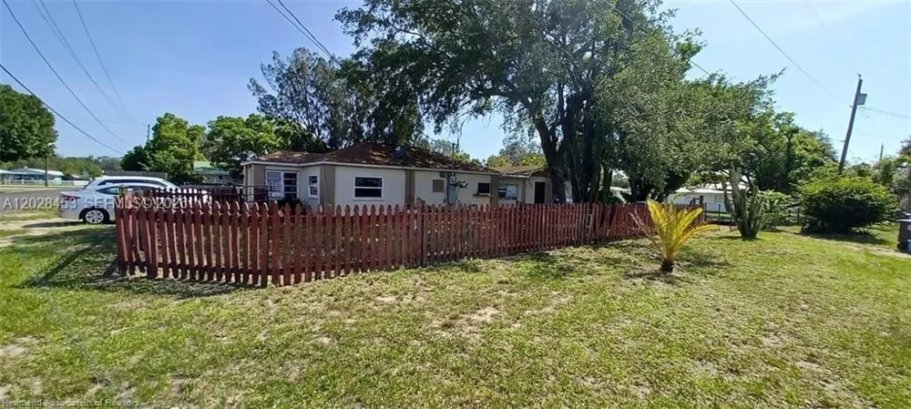 509 S Florida Ave Avon Park, FL 33825