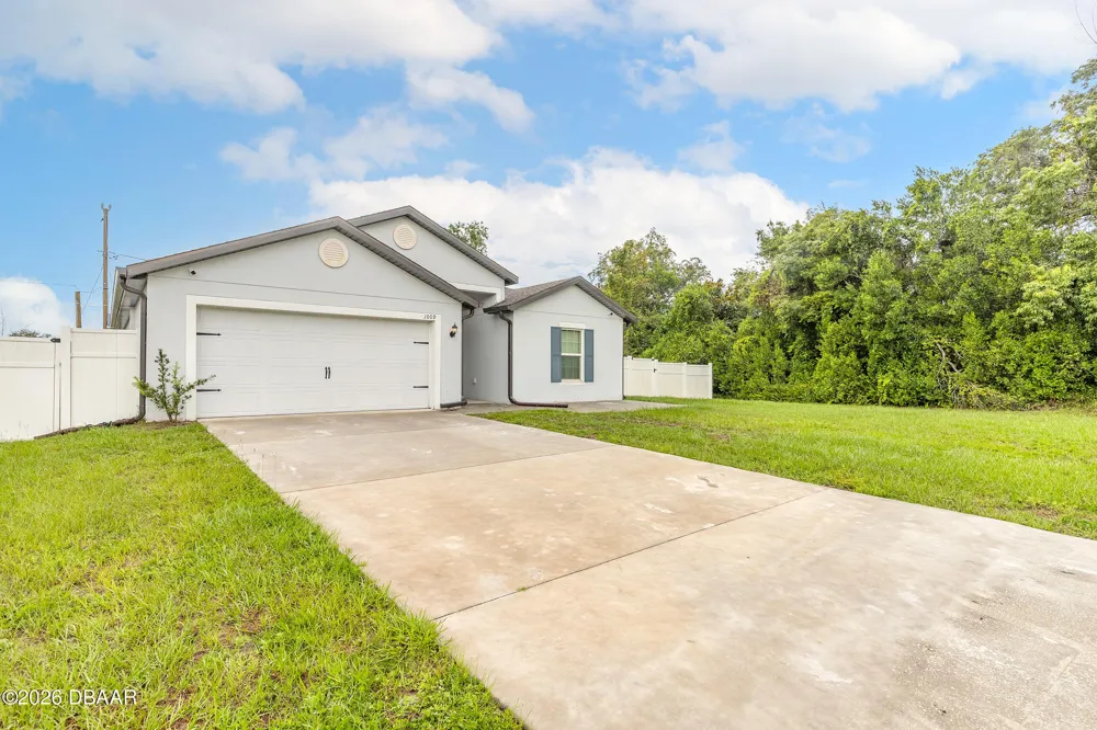 1009 Rosetta Drive Deltona, FL 32725