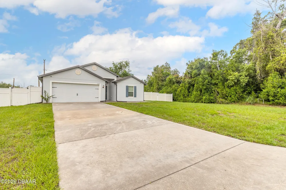1009 Rosetta Drive Deltona, FL 32725
