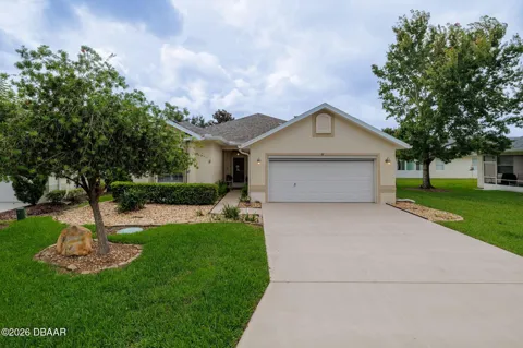 61 Raintree Circle