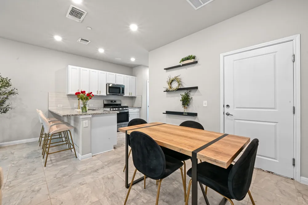 9015 Cattle Baron Path #1602 Austin, TX 78747