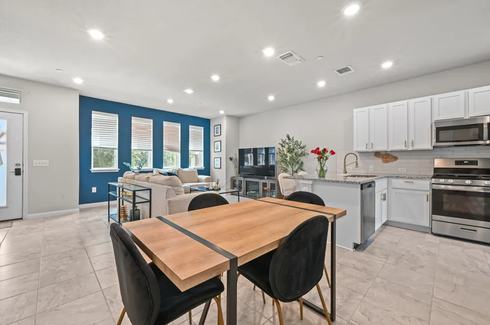 9015 Cattle Baron Path #1602 Austin, TX 78747
