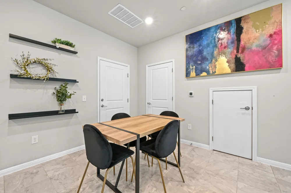 9015 Cattle Baron Path #1602 Austin, TX 78747