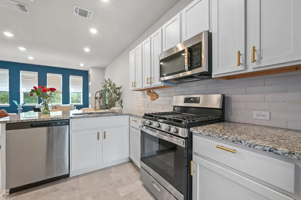 9015 Cattle Baron Path #1602 Austin, TX 78747