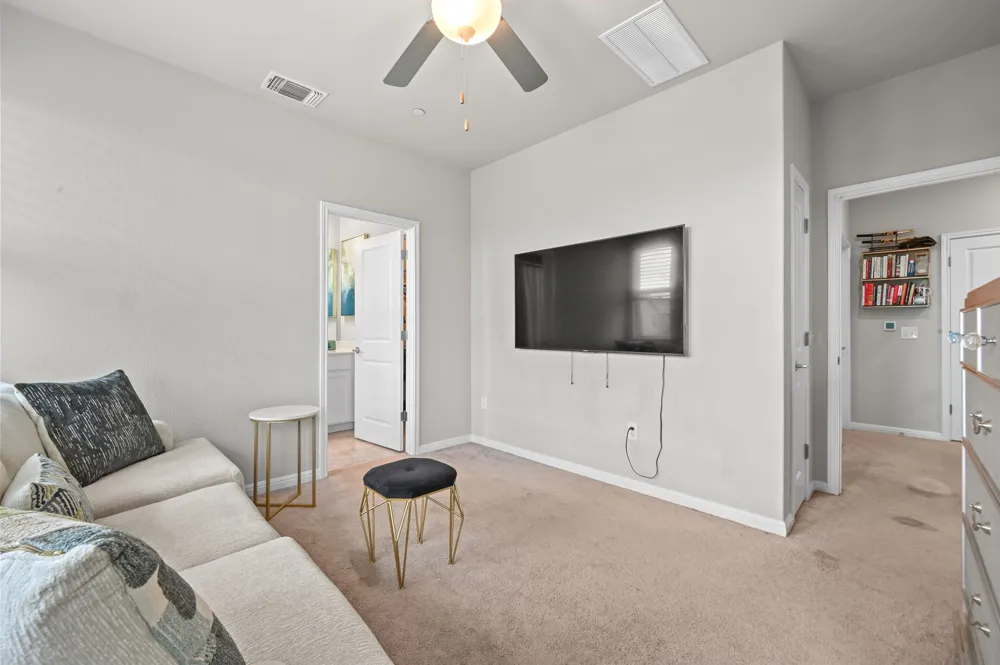 9015 Cattle Baron Path #1602 Austin, TX 78747