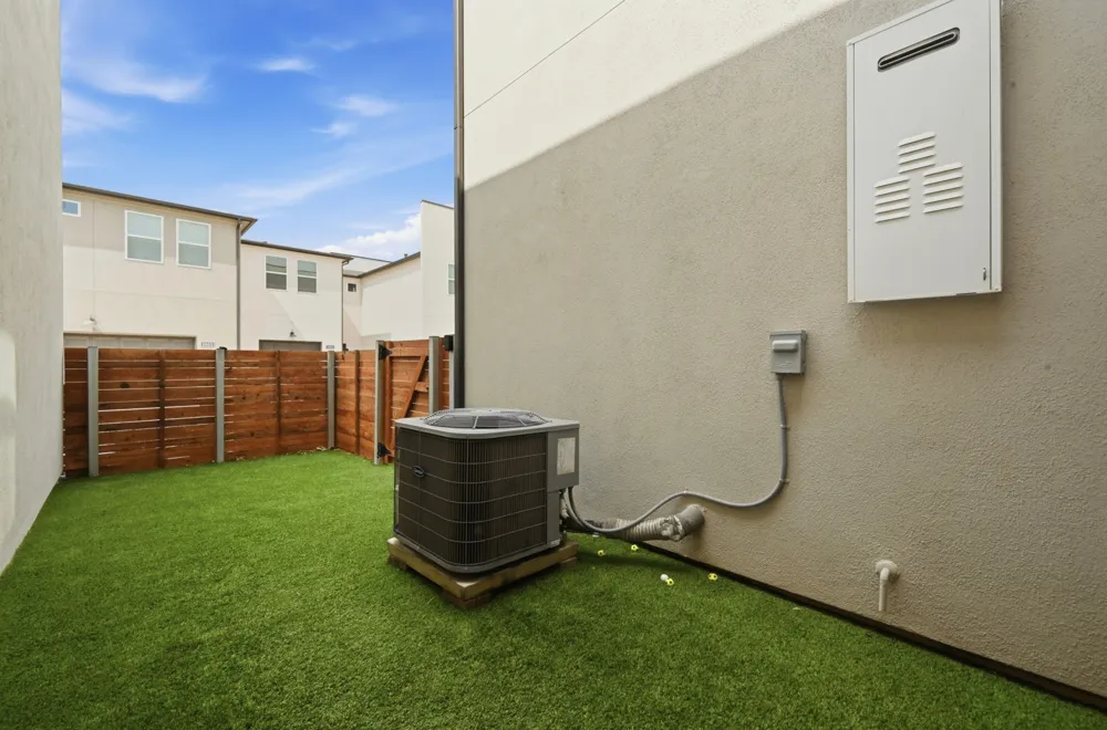 9015 Cattle Baron Path #1602 Austin, TX 78747