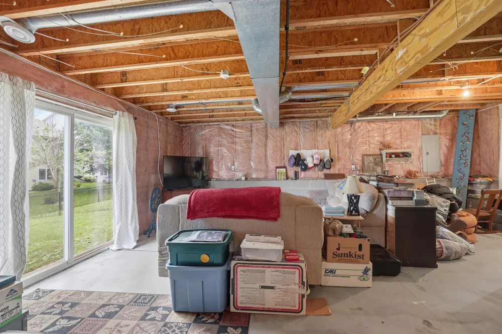 961 Ivy Hills Road Belle Plaine, MN 56011