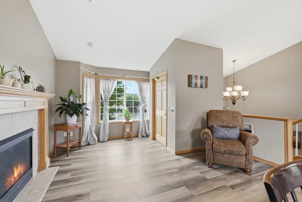 961 Ivy Hills Road Belle Plaine, MN 56011