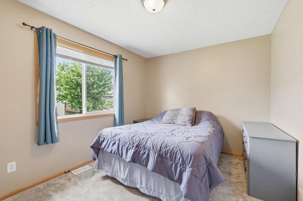 961 Ivy Hills Road Belle Plaine, MN 56011