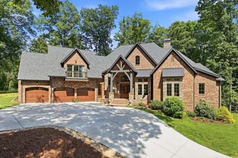 176 Geneve Lane SW