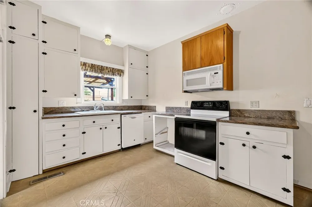 222 Lassen Street Willows, CA 95988