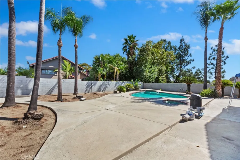 7055 Mango Street Rancho Cucamonga, CA 91701