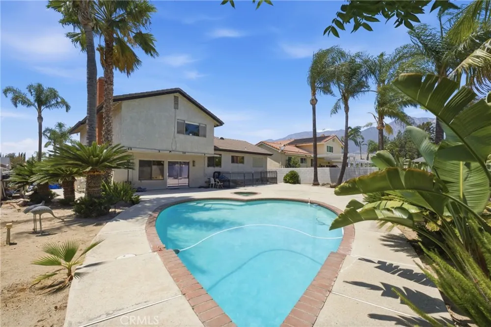 7055 Mango Street Rancho Cucamonga, CA 91701