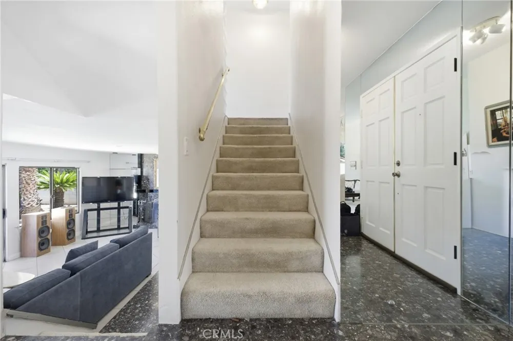 7055 Mango Street Rancho Cucamonga, CA 91701