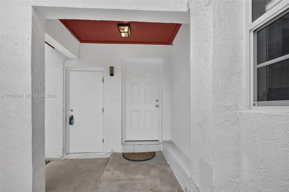 20759 SW 83rd Ave Cutler Bay, FL 33189