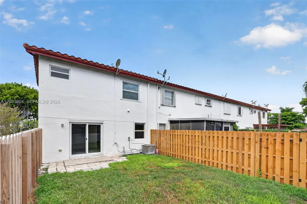 20759 SW 83rd Ave Cutler Bay, FL 33189