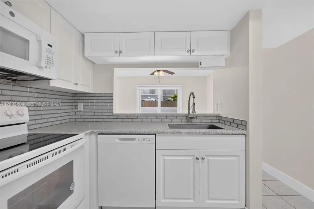 20759 SW 83rd Ave Cutler Bay, FL 33189