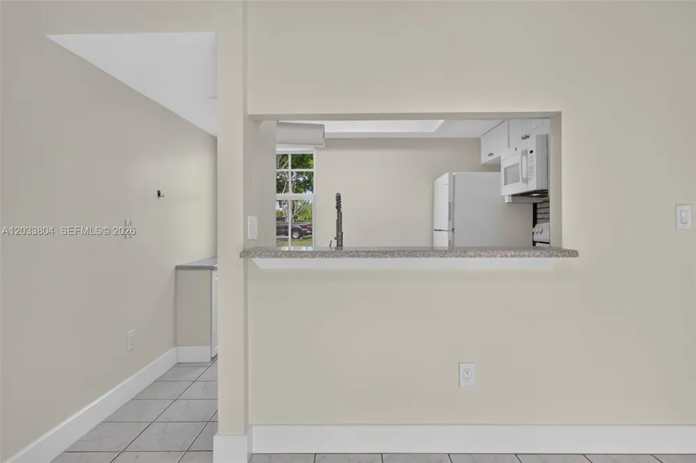 20759 SW 83rd Ave Cutler Bay, FL 33189